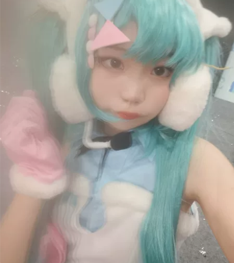 【被预订】次元依初音未来冬日祭cos超级无...