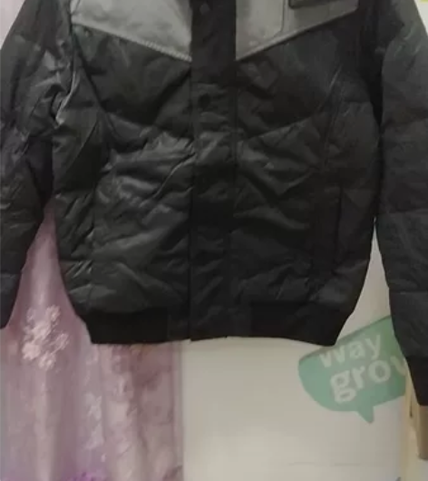 以纯正品全新男羽绒服,款式质感好,尺码M,...