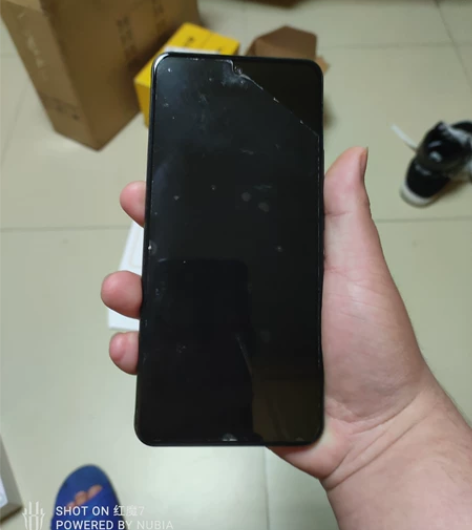 努比亚红魔6r游戏手机 8+128内存骁龙...