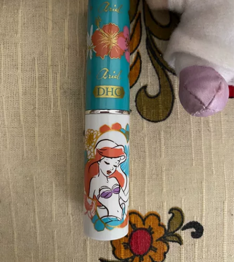 绝版日版DHC美人鱼款润唇膏。唇膏是日本旅...