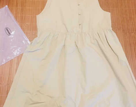 全新带吊牌 奶兔星球吊带裙 卡其色L 感兴...