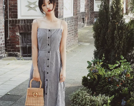 杨姗姗夏季新款女装A字裙 复古格子吊带长裙...