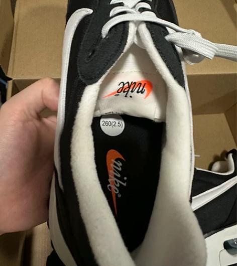 耐克NIKE 男子 休闲鞋 经典 气垫 A...