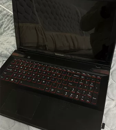 联想经典游戏本 型号Y510P 我买来直播...