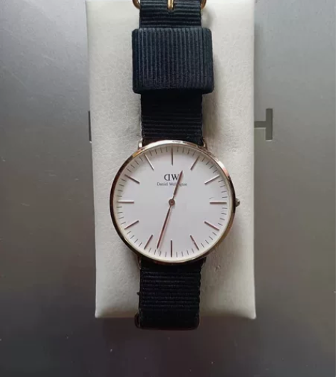 DanielWellington 丹尼尔惠...