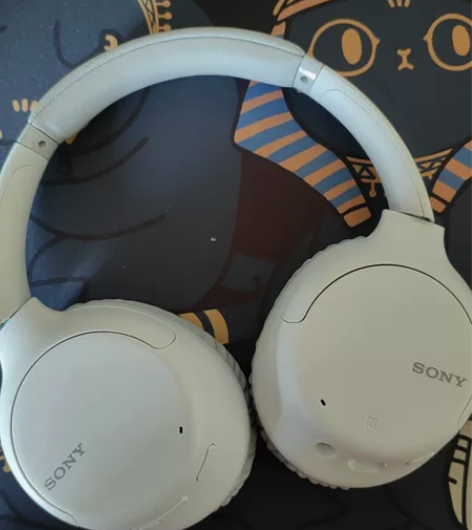 索尼蓝牙耳机 京东Sony官方店购入 赠连...