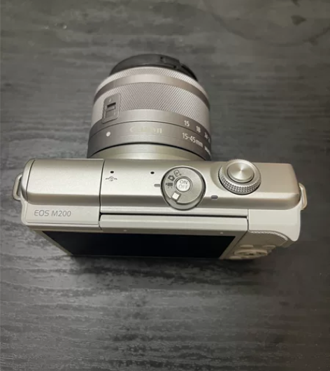 佳能M200微单网红相机.白色 98新.实...