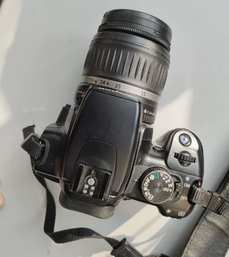 佳能D400单反，带1855的头，成色品相...