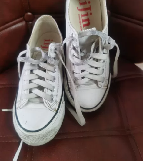 艾今低帮正品小码 保正，35码，偏小，适合...