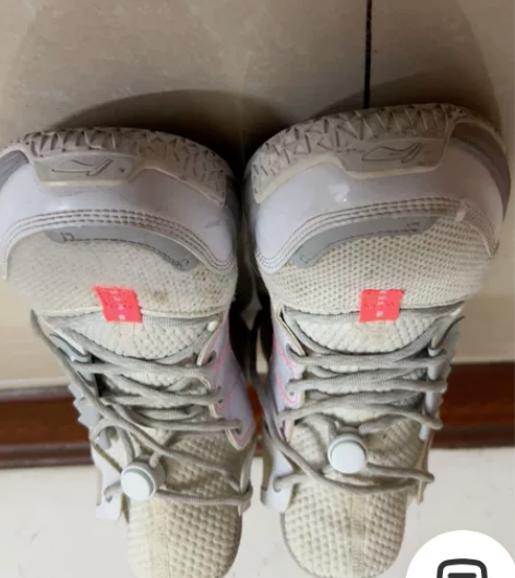 李宁韦德之道 42.5 成色如图 底基本无...