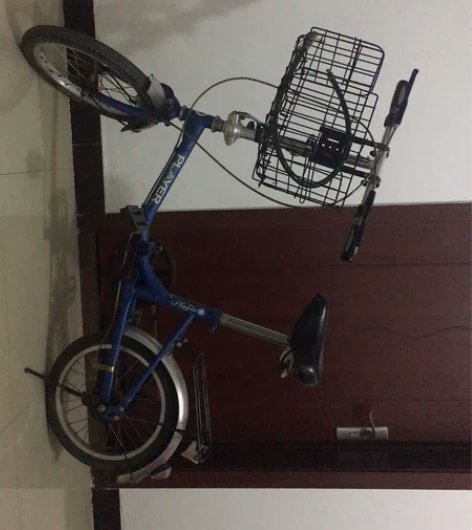 折叠自行车一辆,适合女士或小朋友,新旧如图...