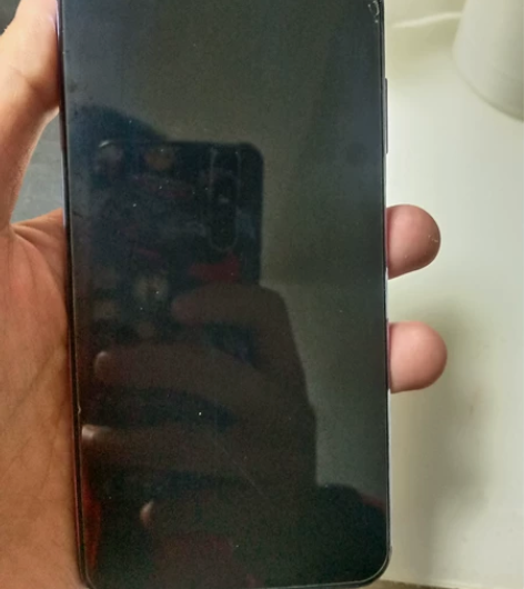 华为nova6，8+128。跑步摔坏了开不...