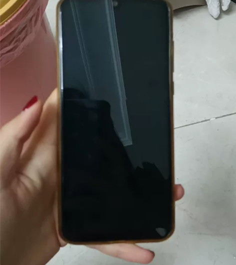 华为 nova 屏幕有裂痕 电池充不进电 ...