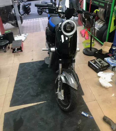 小牛u2亮黑车壳,新款uqi全车外壳来袭,...