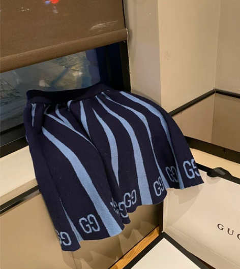 藏青?蓝相间拼色！藏青蓝百褶裙 尺码100...