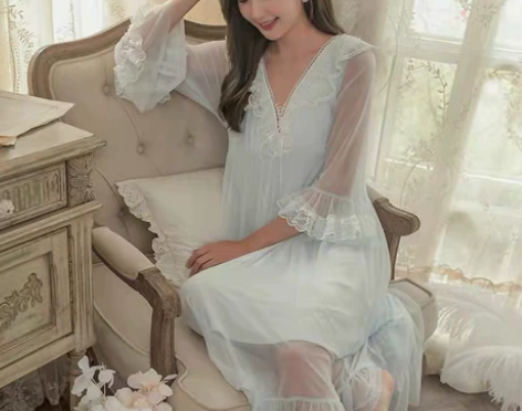 【全新有吊牌】带胸垫睡裙女春夏季宫廷风蕾丝...