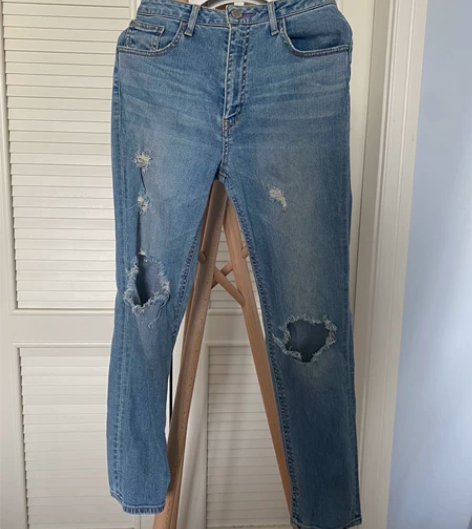 sly破洞牛仔裤 购于香港海港城专柜 26...