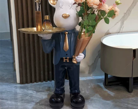 网红暴力熊摆件客厅大型落地托盘客厅电视柜旁...