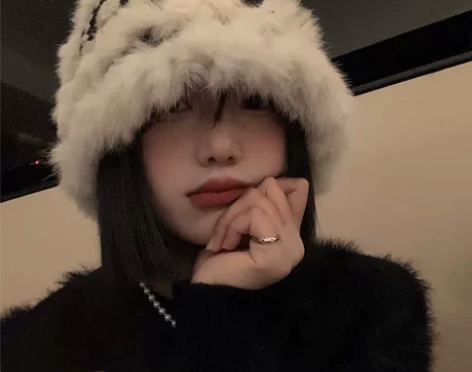 现货可爱针织毛绒女秋冬毛绒绒虎头醒狮渔夫帽...