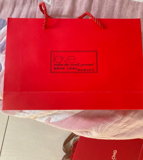 迪奥曼尼香水口红礼盒，老公送的生日礼物 感...