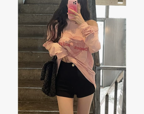 下衣消失短裤女黑色辣妹紧身牛仔裤高腰显瘦弹...