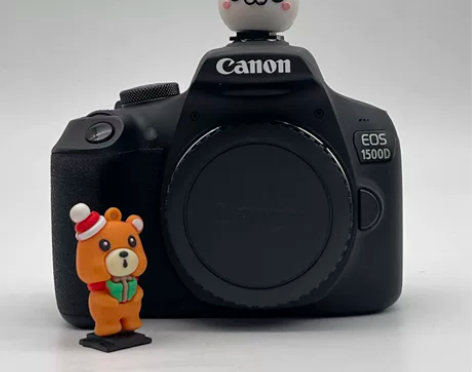 ?佳能 EOS 1500D 机身明显使用痕...