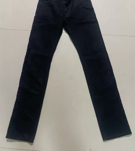 dior黑胶刷蜡黑牛仔裤 感兴趣的话点“我...