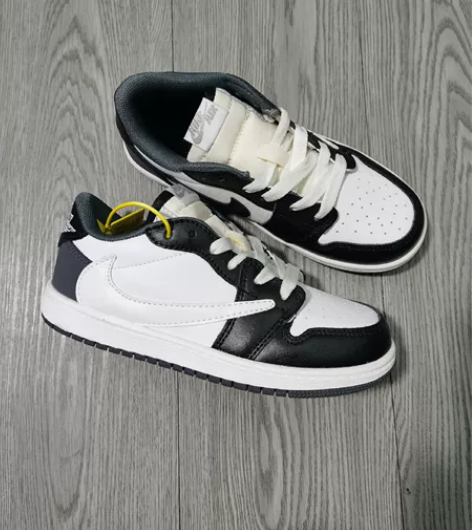 全新Nike童鞋，大童男童秋冬季运动鞋板鞋...