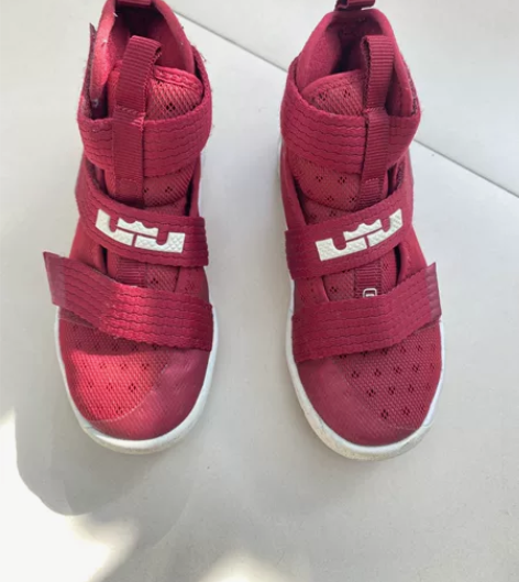 nike/耐克 勒布朗篮球鞋 家里小朋友长...