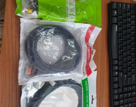 hdmi dp 视频连接线 全都是未拆封的...