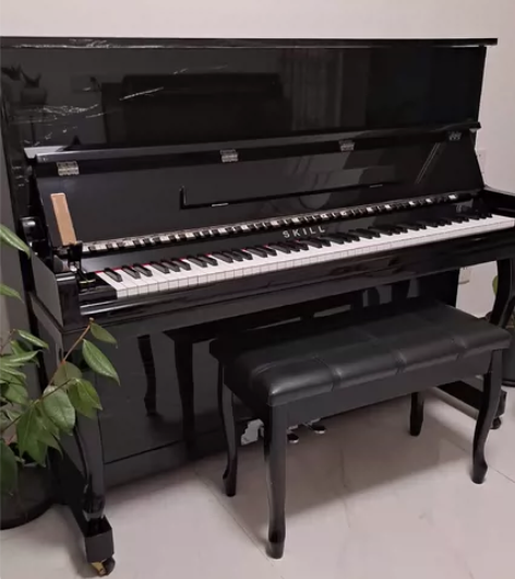 自用钢琴便宜出售，买了几乎没怎么用过，和新...