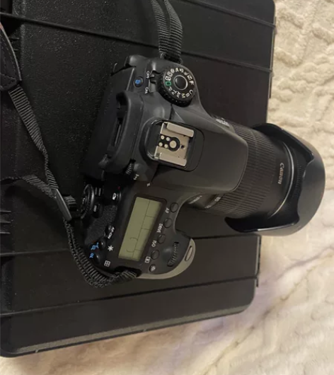 佳能canon单反60D相机+18-135...