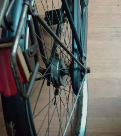 老飞鸽26寸自行车猛钢车架 质量很好，钢圈...
