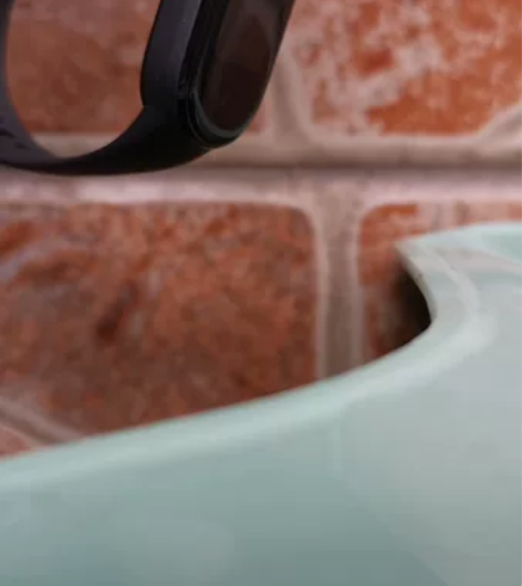 小米手环5,带NFC功能,买手机送的,放起...