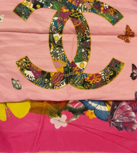 双面羊毛围巾，一面花色，一面粉色，规格18...