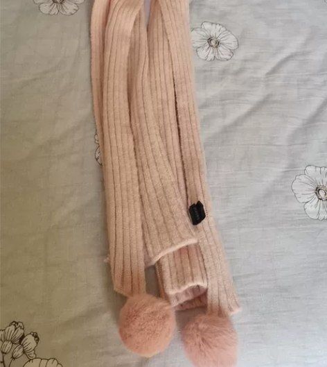 绒球球粉色围巾   全新未使用 （质感很好...