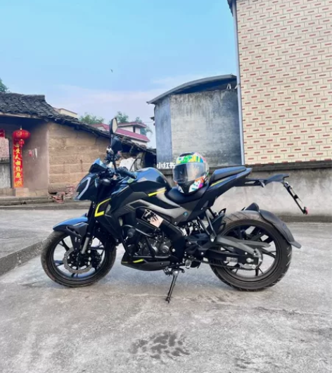 收贝纳利小迅龙 车况没啥毛病的 要求能过户...