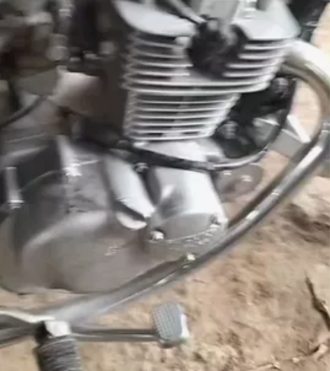 看上那里拆那里零卖，电起动日本铃木gn12...