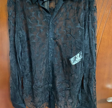 范思哲男士衬衫 41码 超性感 全新 感兴...