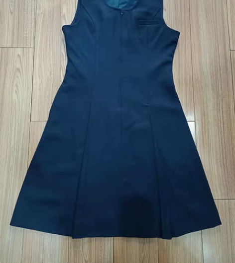 日制校供 ，知名，不知名 学生裙，零售，批...