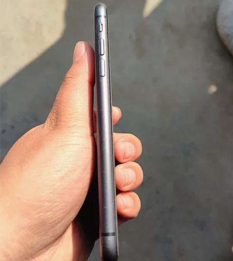 国行iPhone 11 64黑 无拆无修系...