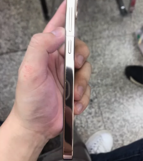 Vivo  s12  12+256  女士...