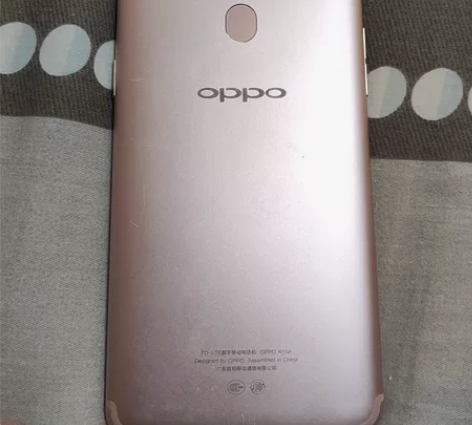 oppo R11st 4+64G玫瑰金背面...