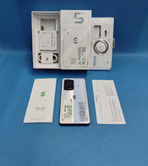 99新全套黑鲨5中国航天版12+256G正...