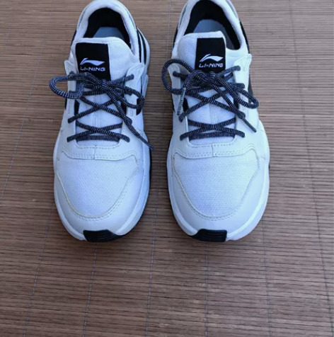 二手李宁38.5码，女士运动鞋 鞋子保证正...