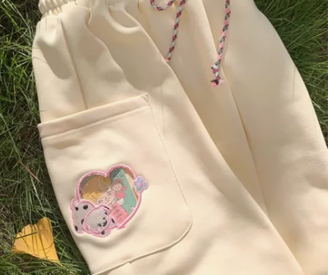 月亮公园可爱加绒裤子，M码 感兴趣的话点“...