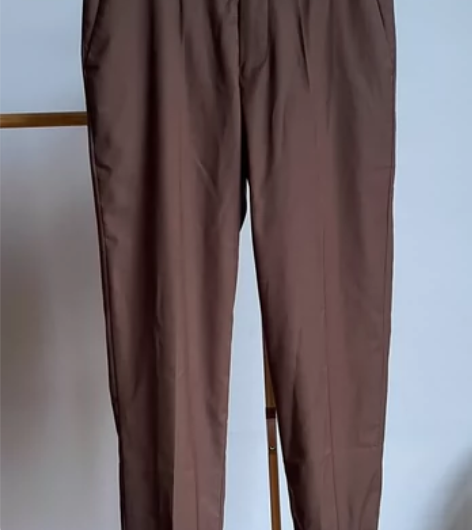 男款咖啡色韩版修身九分休闲裤 成色全新仅试...