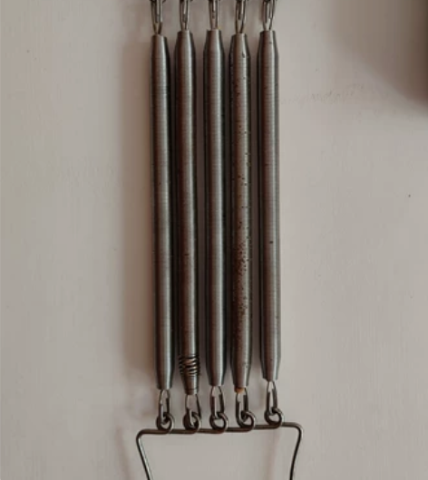 拉力器(男女通用)，八成新，闲置，转让给需...