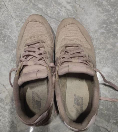 新百伦女鞋 感兴趣的话点“我想要”和我私聊...