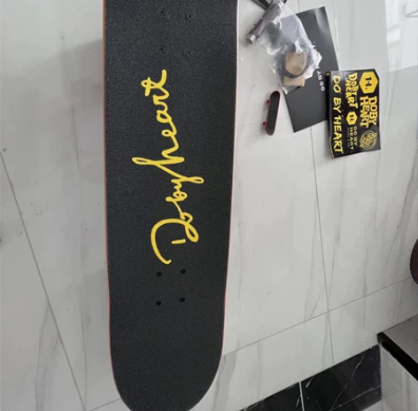 DBH滑板初学者青少年成人儿童男女生刷街公...